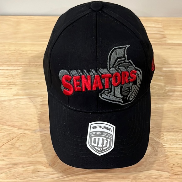 NHL | Ottawa Senators Youth Hat - Picture 2 of 4
